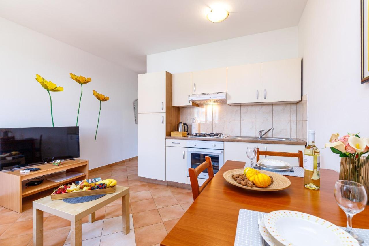 Apartments Lavanda Rovinj Exterior foto