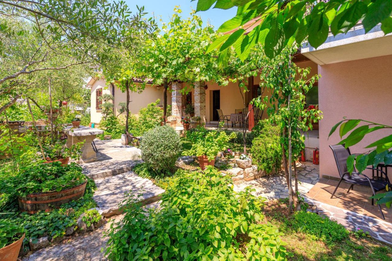 Apartments Lavanda Rovinj Exterior foto
